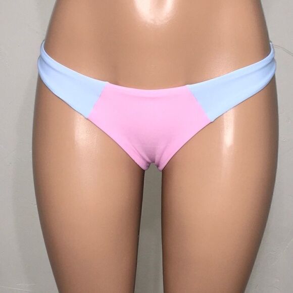 New. PILYQ pink and blue color block full bottoms. Small - Picture 5 of 6
